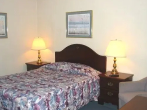 Red Carpet Inn  Suites Junctio