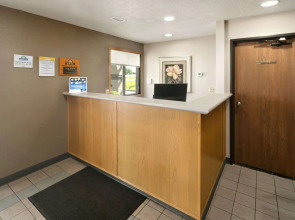 Days Inn by Wyndham Willmar
