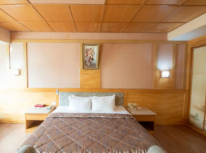 Amazing Golden Hostel