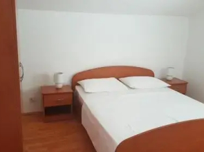 Apartments Jabuka