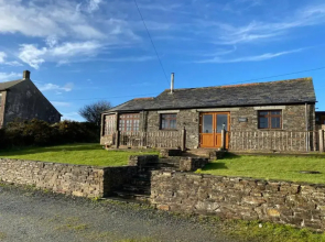 Sundance Cottage Sleeps 4 plus 2