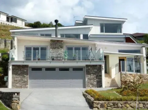 Bay Heights Bed  Breakfast