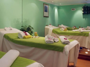 Отель Carlton Tower Hotel