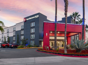 Best Western Plus Commerce Hotel