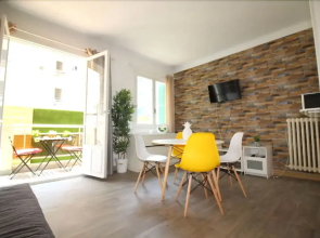 Nice Booking - Myranice - Jardin - Calme
