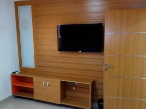 Plot1 Suites