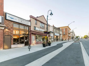 Iconic Rideau 1Bd Unit Balcony Free Parking 1