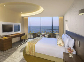 The Retreat Palm Dubai MGallery by Sofitel