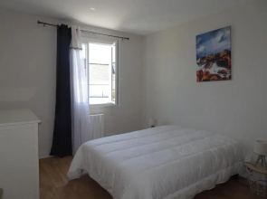 Comfortable Bungalow, Pink Granite Coast
