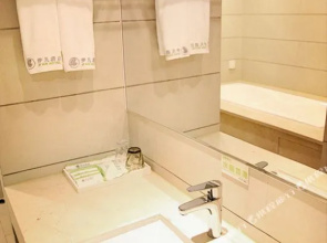 Ifan Hotel