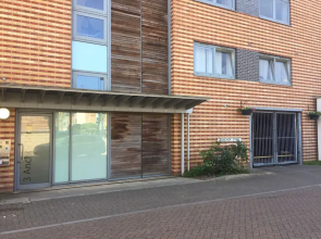 Toothbrush Apartments Waterfront - Adults Only