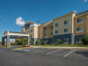 Fairfield Inn & Suites by Marriott Greenwood