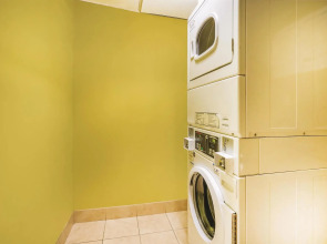 Garner Hotel Glen Burnie BWI Airport Area by IHG