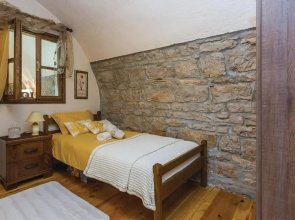 Beautiful Home in Benkovac With 2 Bedrooms, Wifi and Outdoor Swimming Pool