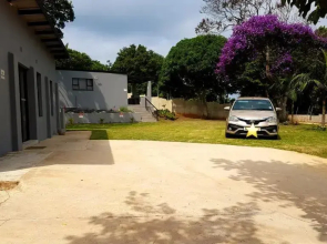Sade Holidays - 14 A on Berea Manaba Margate