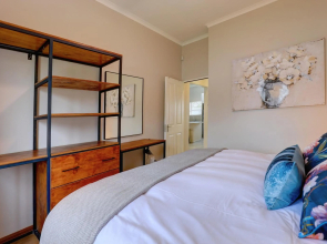 Out Of Bounds Self-Catering Lodge