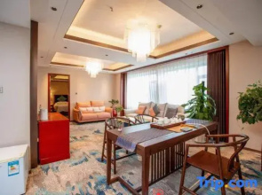 Hetang Yuese Holiday Hotel