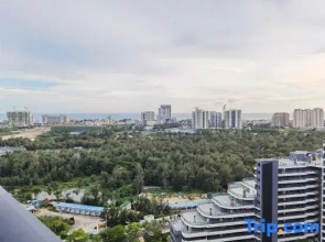 Qibu Seaside Resort Scenic Apartment (Beihai Silver Beach)
