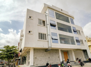 OYO 78903 Dsilver Suites