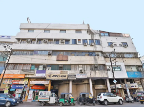 OYO 14296 The Galaxy Hotel