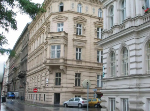 Pvh Charming Flats Janackovo