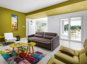 Villa White Pebble II