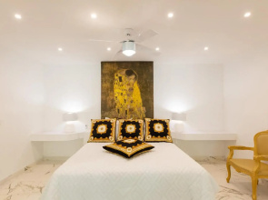 5 BR Luxe Oceanfront Escape for Groups Families Chef Service inkl