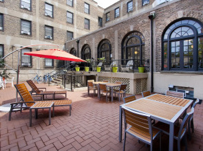 Chicago Getaway Hostel