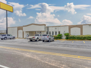 OYO Hotel Alexandria LA - Hwy 165