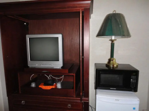 Lodge Motor Inn