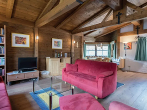 Spacious Apartment near Ski Area in Niedernsill