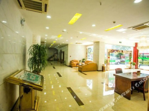 Changyang Qingjiang Garden Hotel