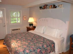 Winfield Inn and Gardens
