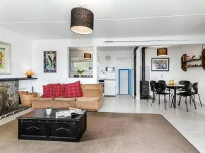 Serenity by the Lake - Lake Taupo Holiday Home