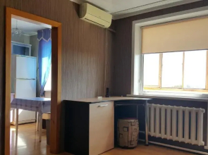 Apartment on Кривенко 81