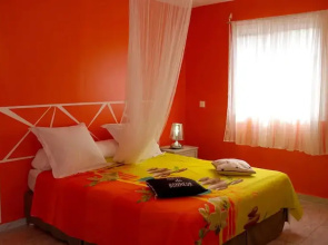 Apartment With one Bedroom in Deshaies, With Shared Pool, Enclosed Garden and Wifi - 900 m From the Beach