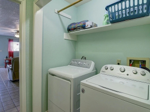 Baydreamer Vacation Home With Private Pool by Redawning