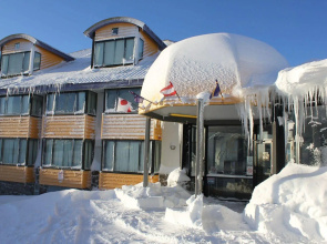 Perisher Manor Hotel