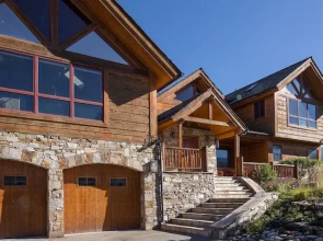 Lodge ON THE Point by Exceptional Stays