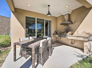 Upscale Townhome Close to Walt Disney World!
