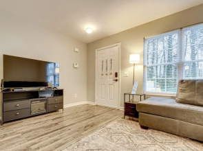 2 Mi to Lenovo Center: Dog-friendly Getaway