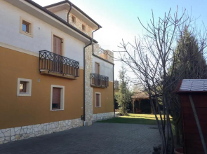 Toscana Lakeside Apartments I - II