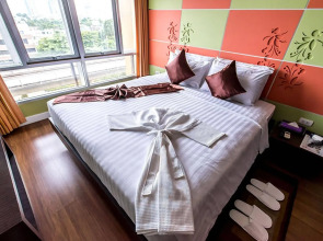 Palette Bella B All Suites Bangkok Hotel