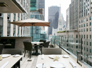 DoubleTree by Hilton New York Midtown Fifth Ave