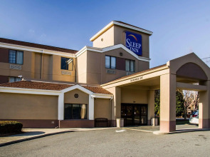 Sleep Inn Airport - Billy Graham Parkway