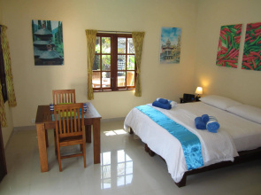 Lovina Oasis