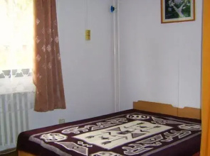 Kristályfürdő, Kemping és Fedett Uszoda