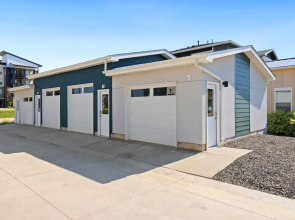 938 Jerome St Unit 3