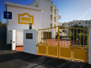Sunny Ocean View Apartment With Swimming Pool