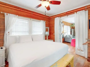 Seaport Suite